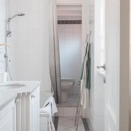 Апартаменты The Best Rent - Large Three Bedrooms In Милан