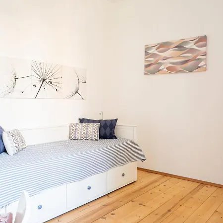 The Best Rent - Large Three Bedrooms In Апартаменты *